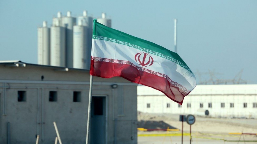 Iran tuyên bố đánh lừa Israel phóng UAV và tên lửa vào mục tiêu giả